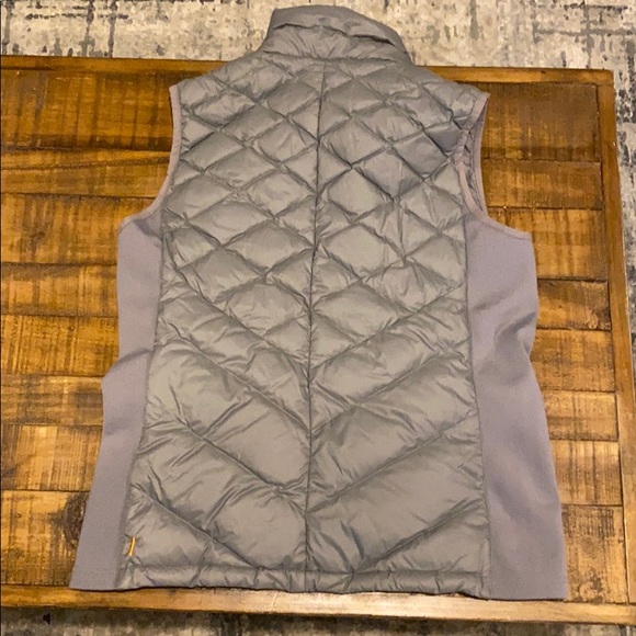 Vest - Picture 2 of 5